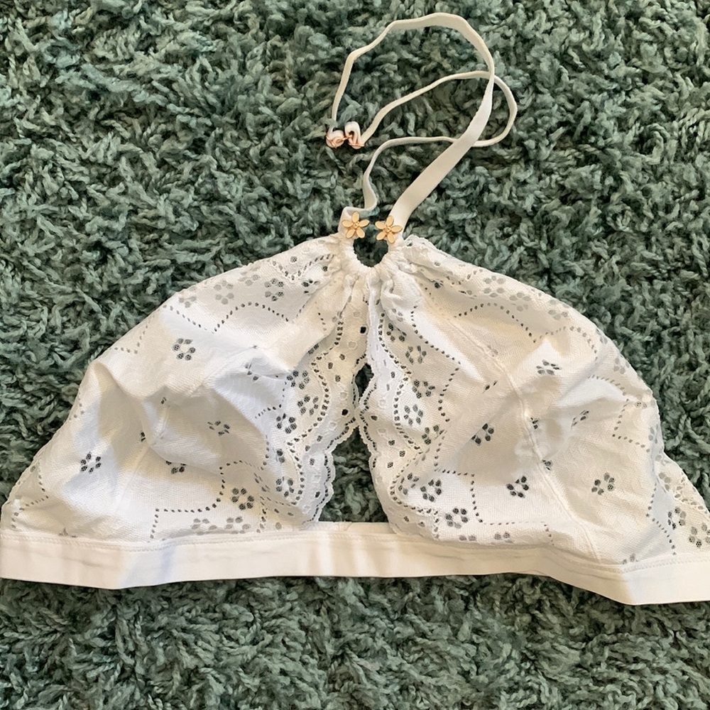 Savage X Fenty white bra